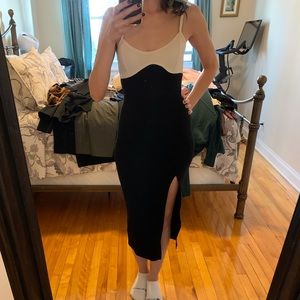 Jersey dress with slit